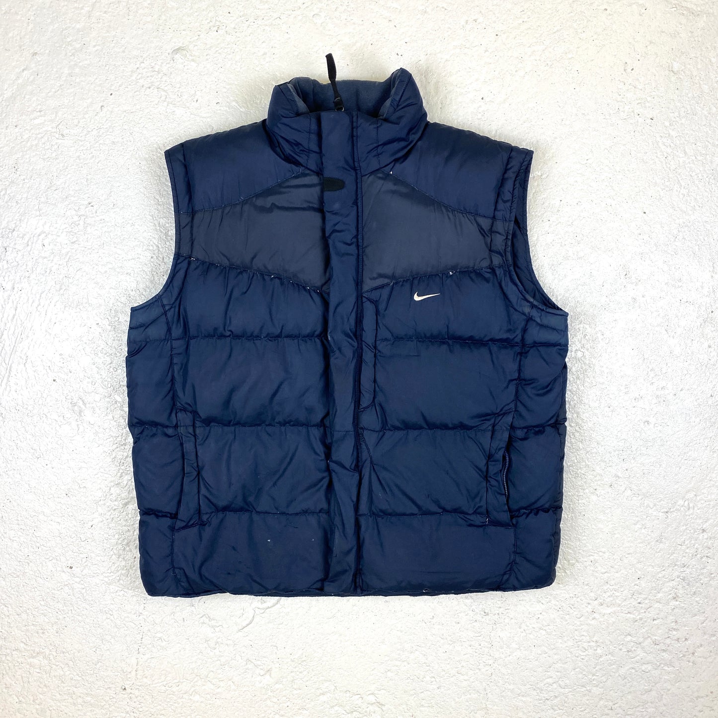 Nike embroidered vest (L-XL)