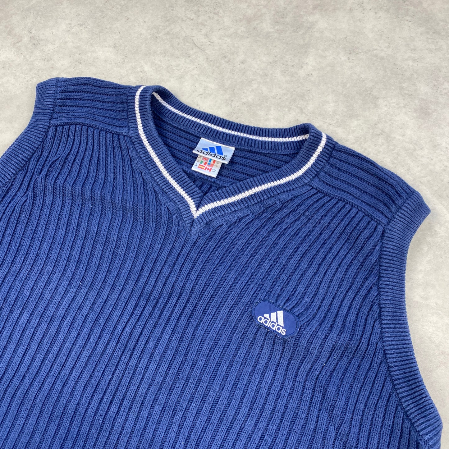 Adidas heavyweight knit vest (L-XL)