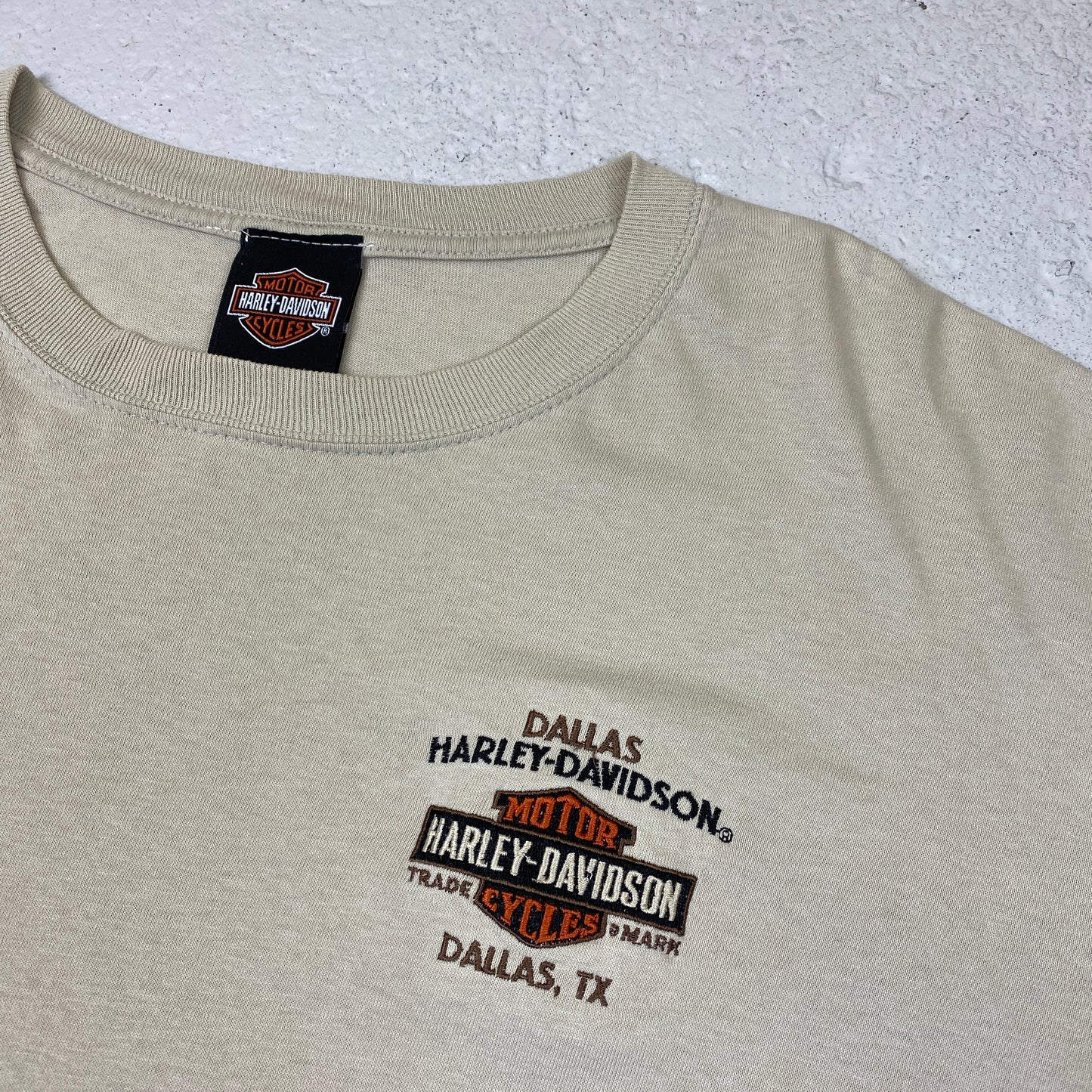Harley Davidson RARE embroidered t-shirt (XL-XXL)